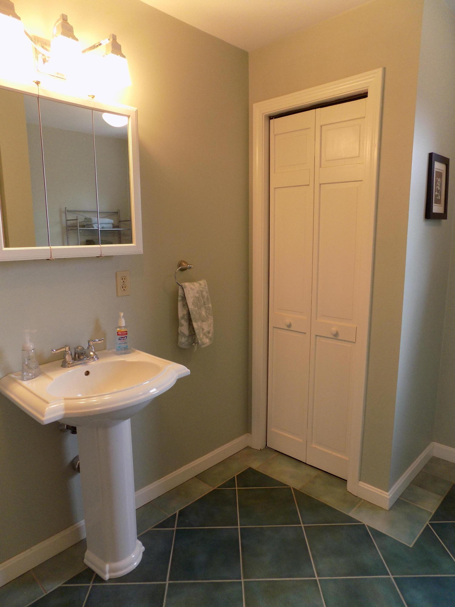 820 Church Hill Road Augusta, ME 04330 - Photo 64 of 79 69 family bath