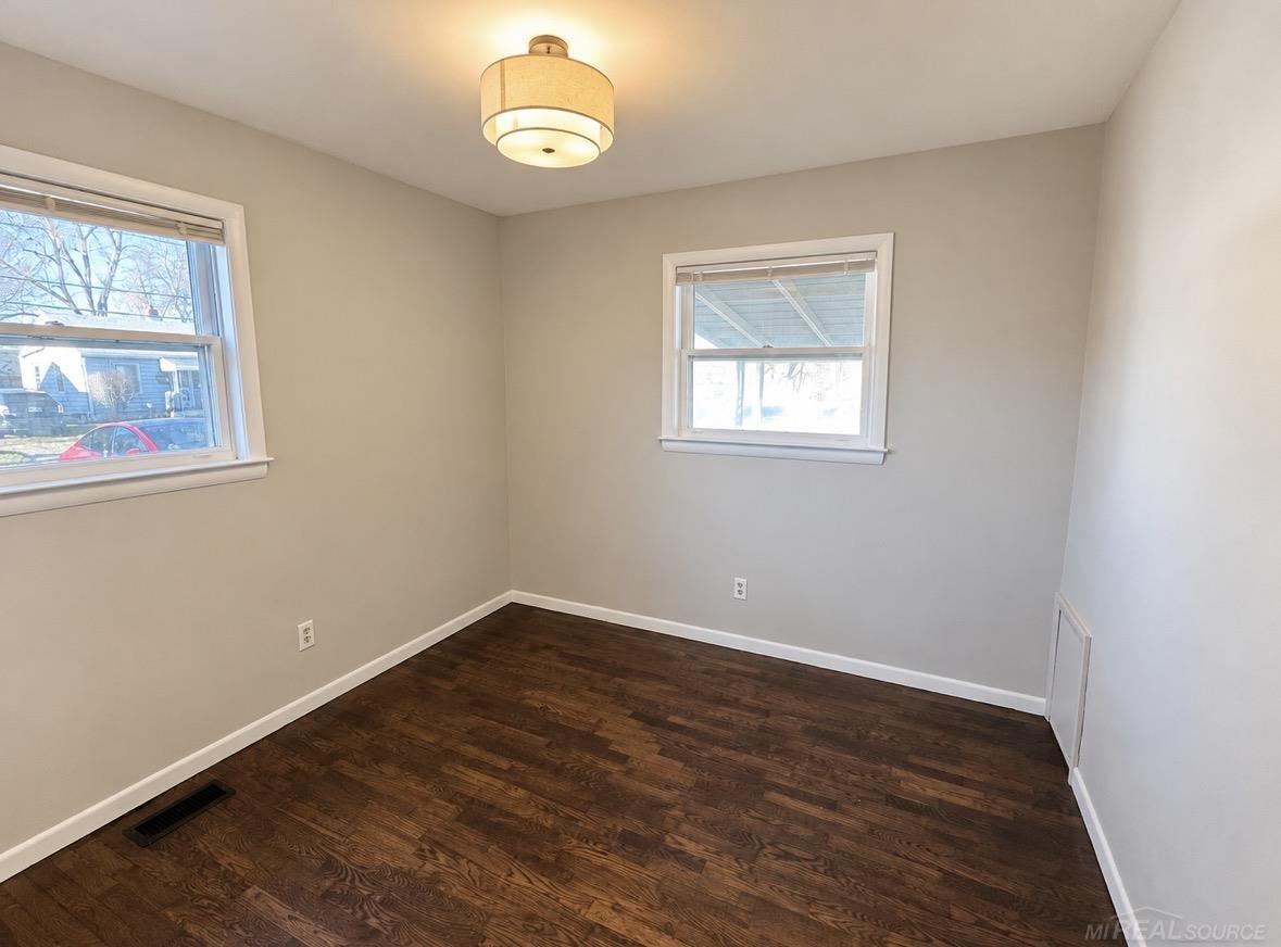 3001 Brandon Street Flint, MI 48503 - Photo 15 of 20