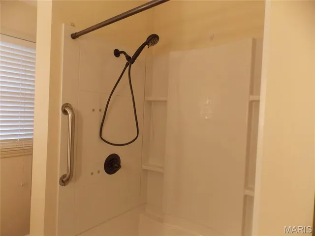 $299,900 | 647 County Road 470, Poplar Bluff, MO 63901