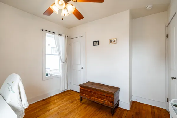 $259,900 | 607 South Oak Park Court, Milwaukee, WI 53214