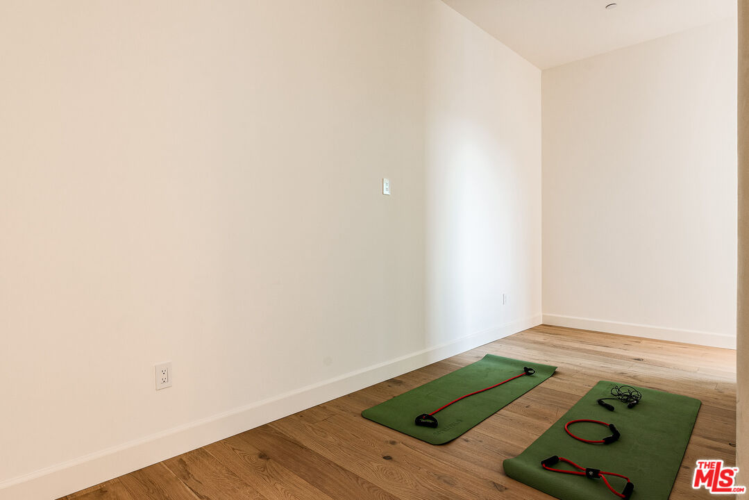 22328 South Summit Ridge Circle Chatsworth, CA 91311 - Photo 22 of 43