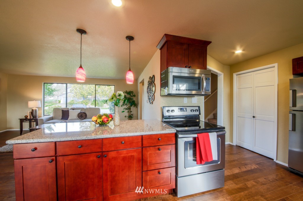 2913 Morris Avenue South Renton, WA 98055 - Photo 12 of 25