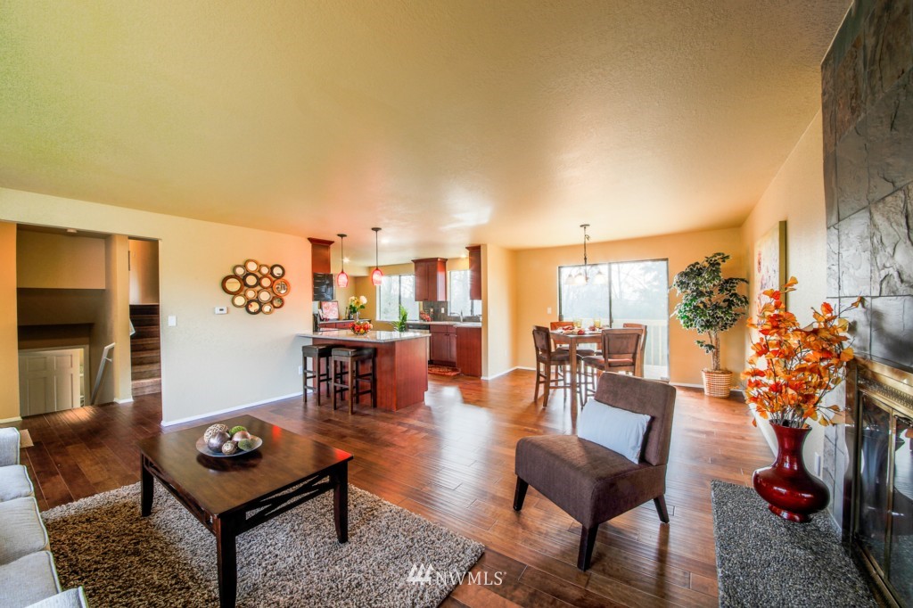 2913 Morris Avenue South Renton, WA 98055 - Photo 4 of 25