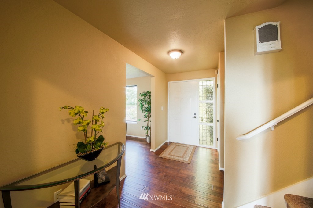 2913 Morris Avenue South Renton, WA 98055 - Photo 6 of 25