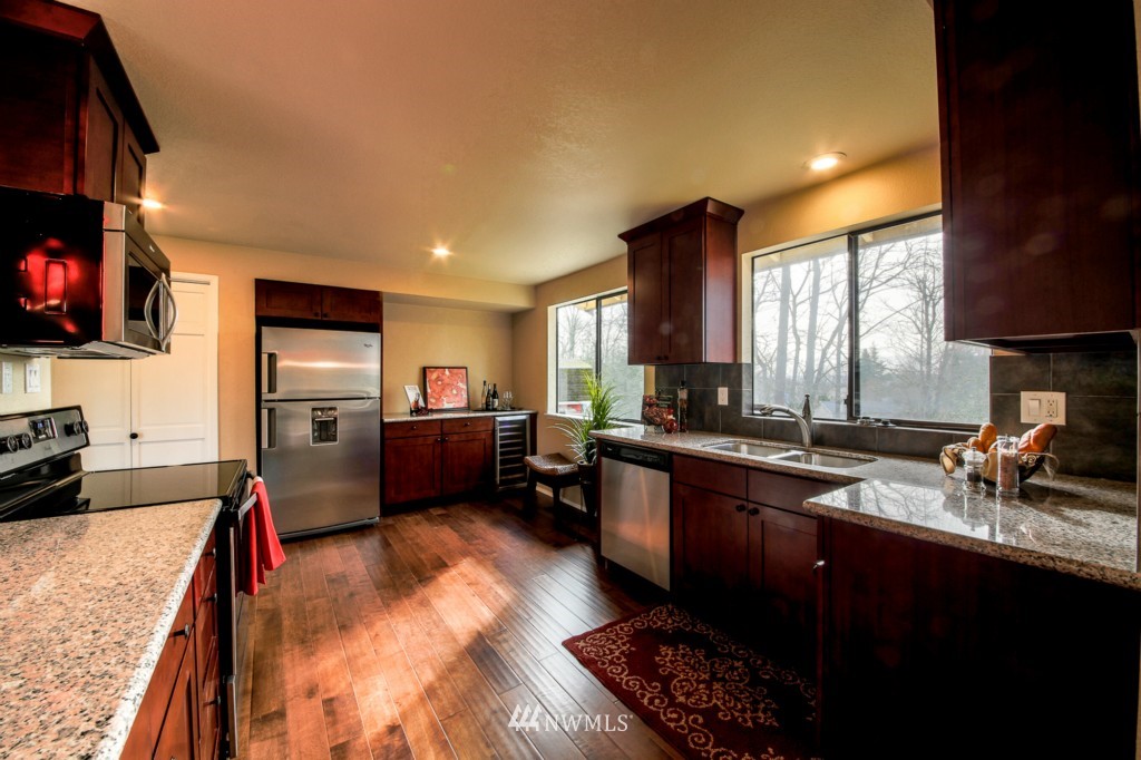 2913 Morris Avenue South Renton, WA 98055 - Photo 10 of 25