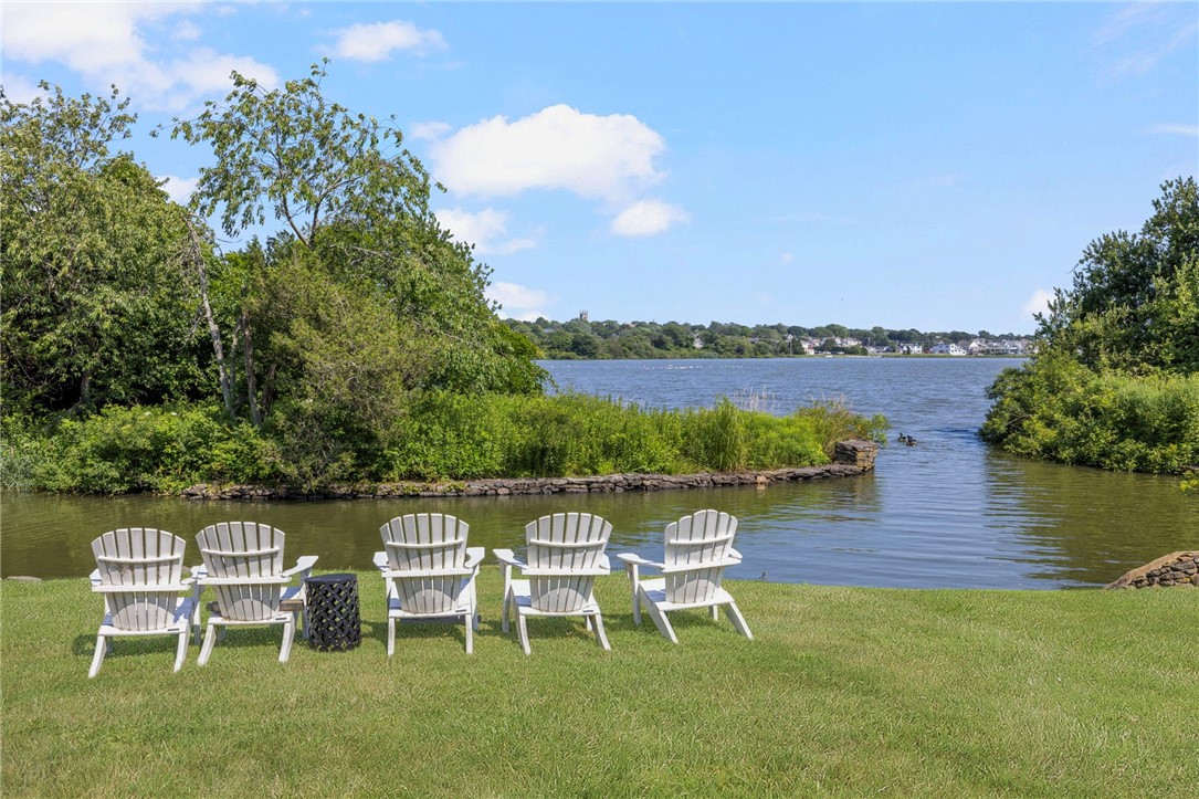 44 Bliss Mine Road, Unit 10 Middletown, RI 02842 - Photo 34 of 50