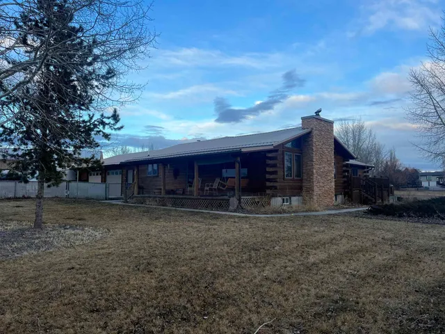 $595,000 | 26 Darnall Road, Riverton, WY 82501