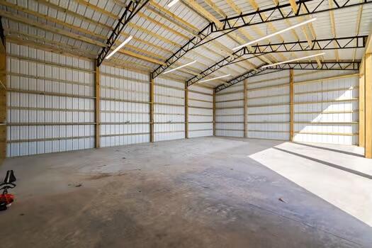 30 Lowery Road Freeport, FL 32439 - Photo 37 of 40 a view of a garage