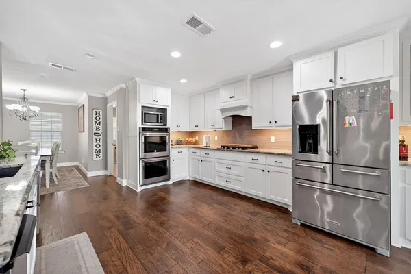 $488,400 | 102 Royal Oaks Drive, Greenville, TX 75402