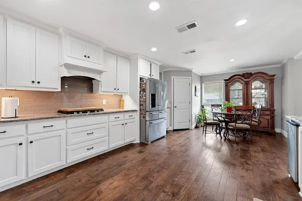 $488,400 | 102 Royal Oaks Drive, Greenville, TX 75402