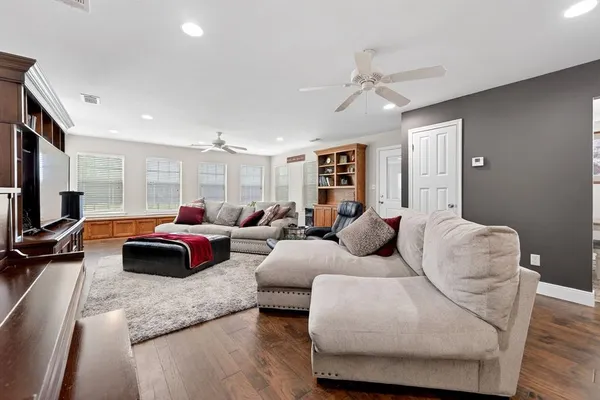 $488,400 | 102 Royal Oaks Drive, Greenville, TX 75402