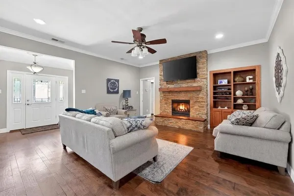 $488,400 | 102 Royal Oaks Drive, Greenville, TX 75402