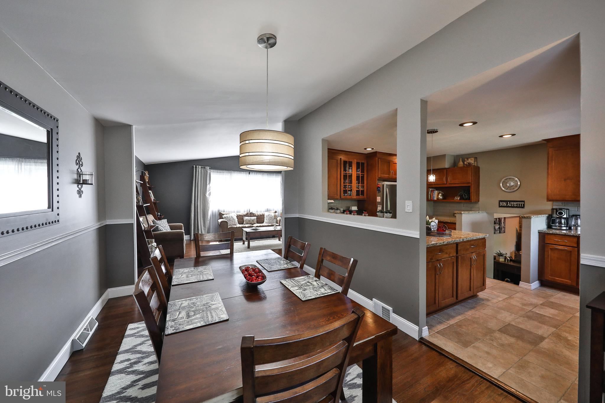 203 Radburn Road Philadelphia, PA 19115 - Photo 11 of 37