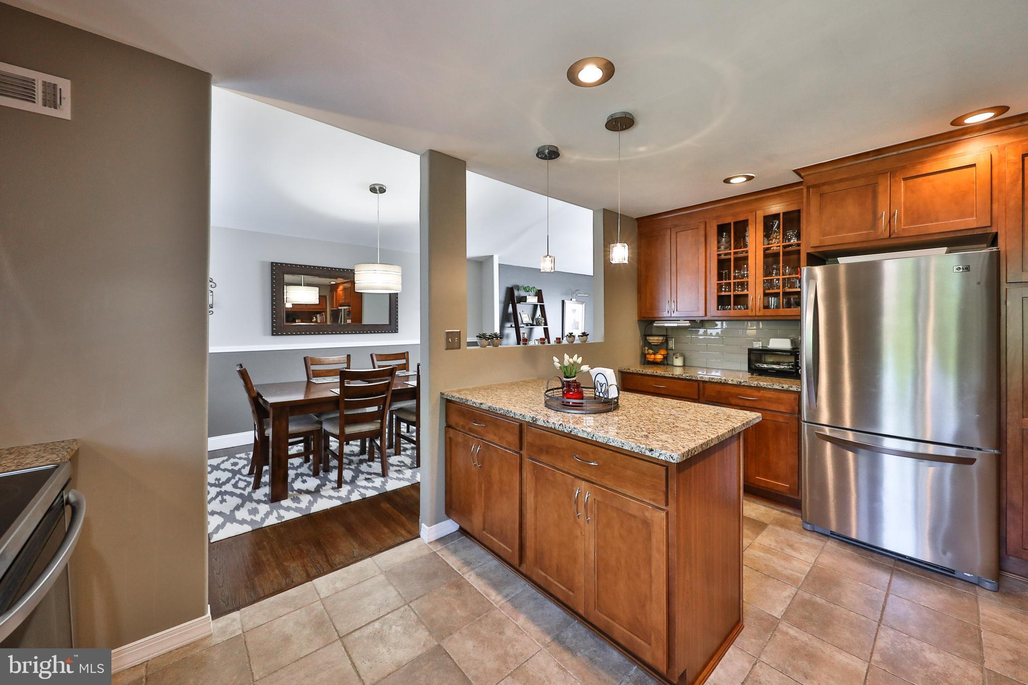 203 Radburn Road Philadelphia, PA 19115 - Photo 13 of 37