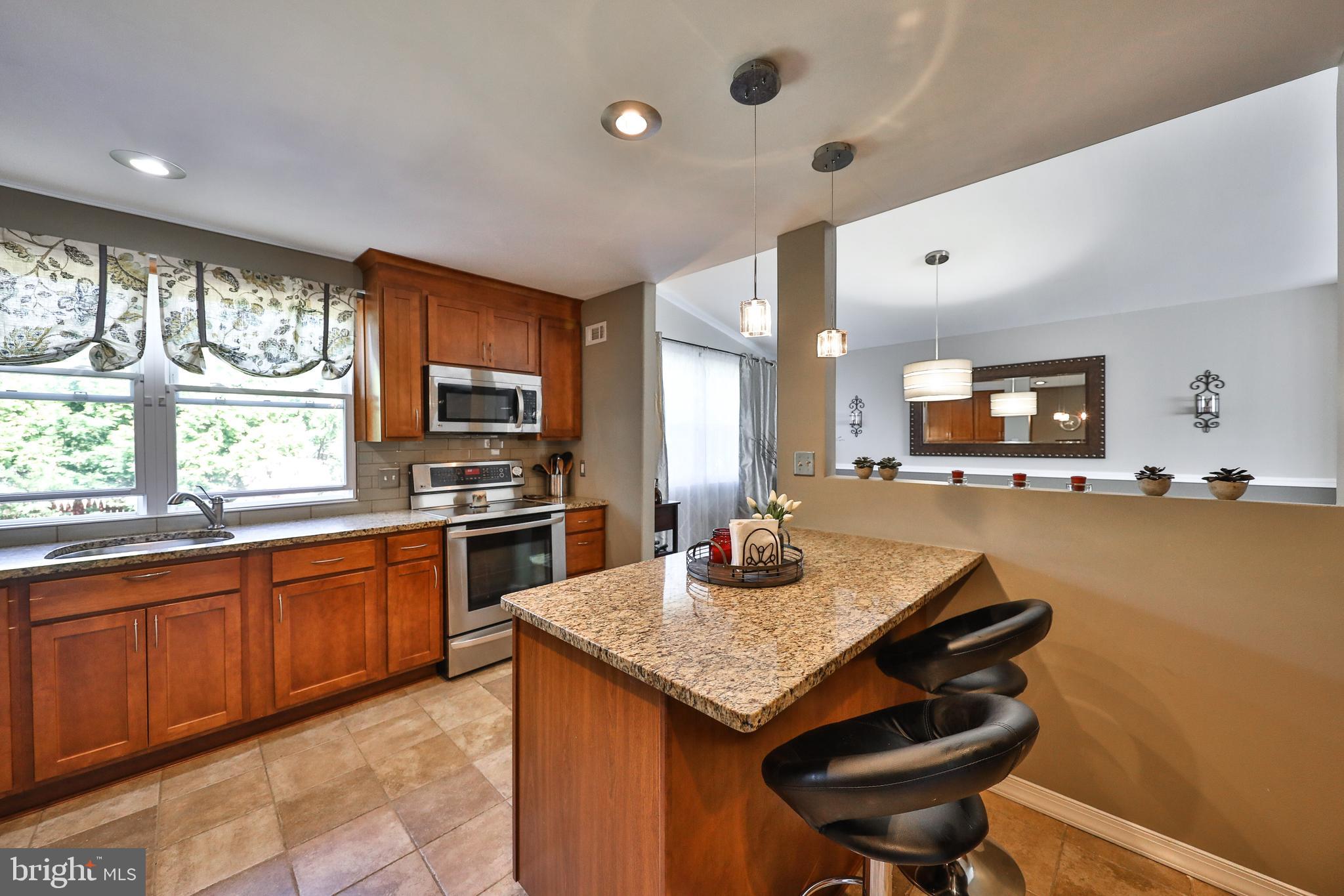 203 Radburn Road Philadelphia, PA 19115 - Photo 14 of 37