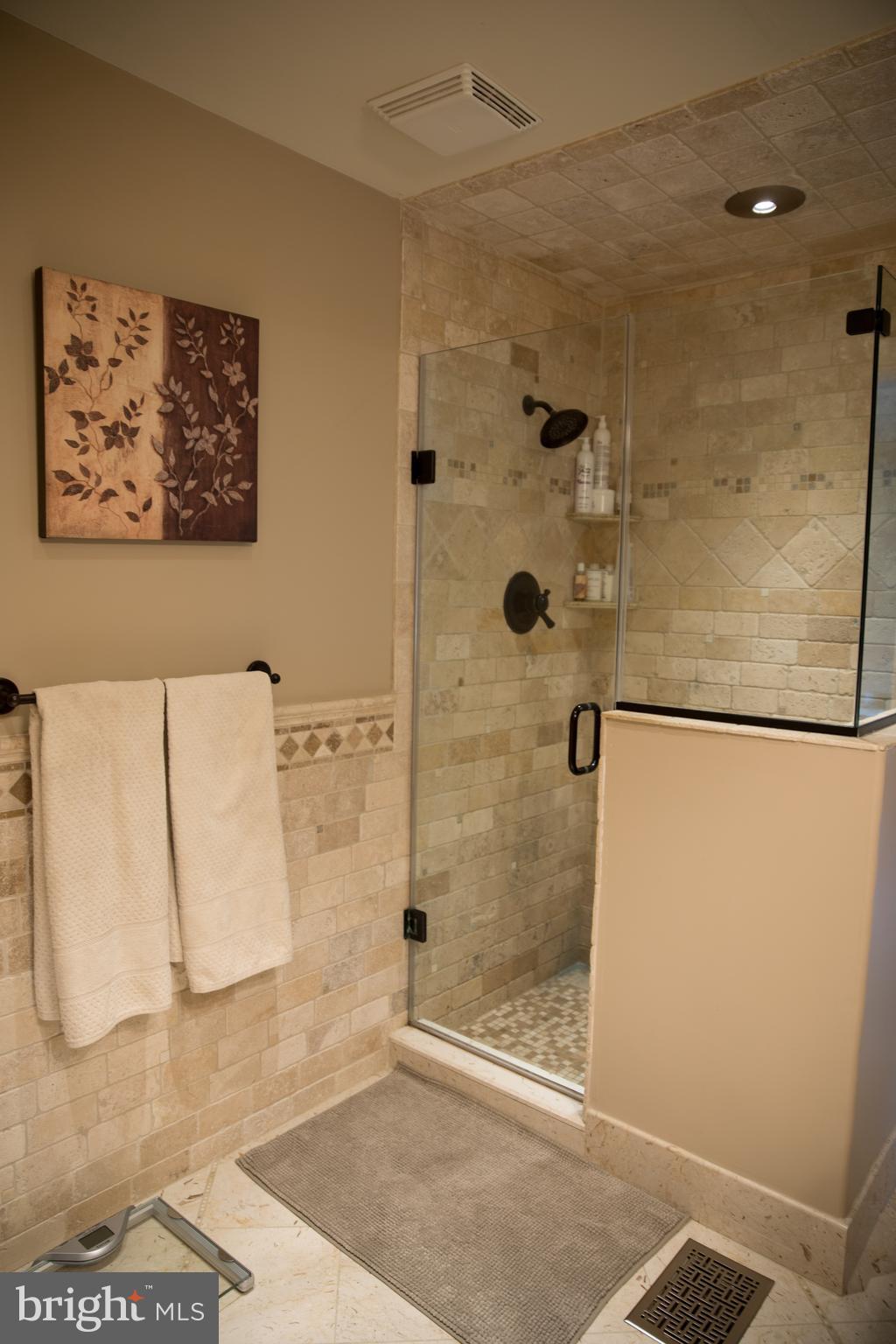 203 Radburn Road Philadelphia, PA 19115 - Photo 23 of 37