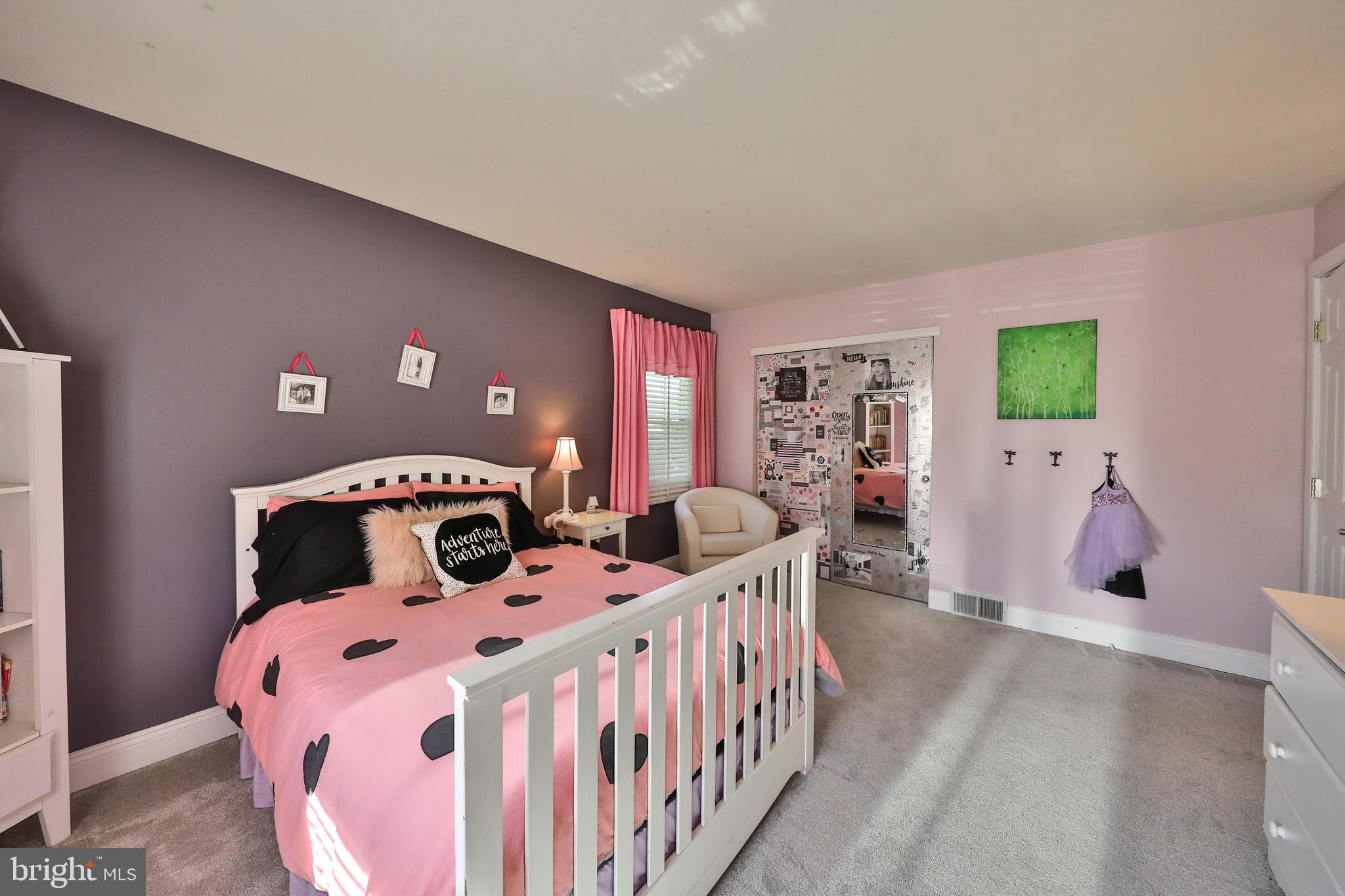 203 Radburn Road Philadelphia, PA 19115 - Photo 25 of 37