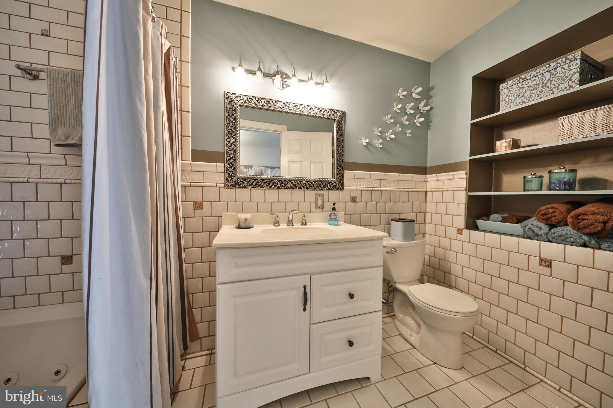 203 Radburn Road Philadelphia, PA 19115 - Photo 26 of 37