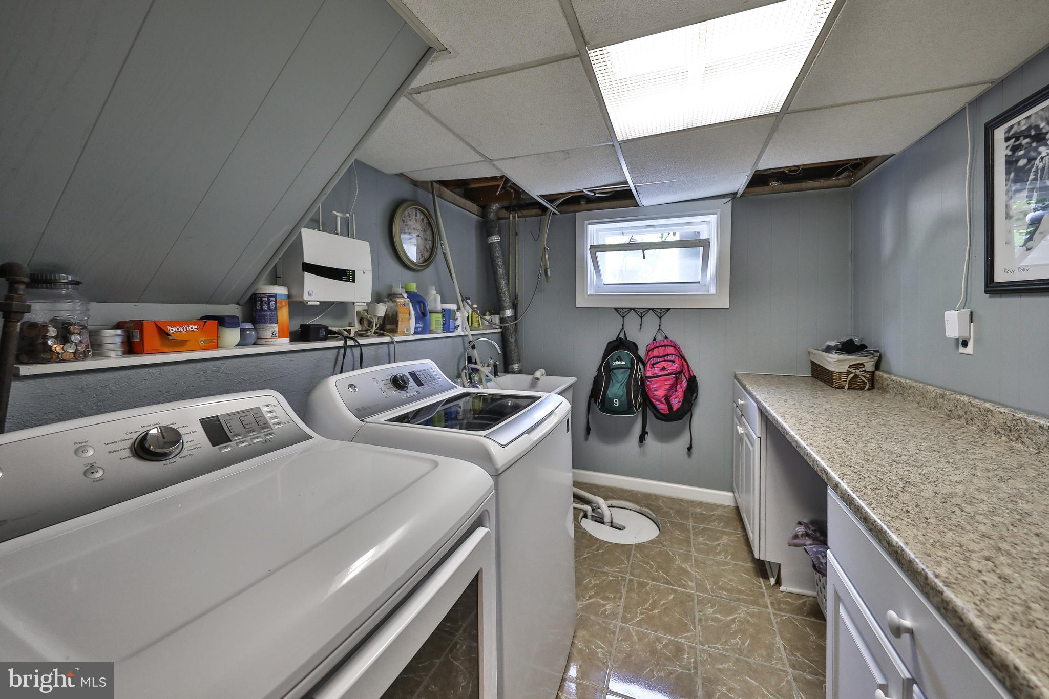 203 Radburn Road Philadelphia, PA 19115 - Photo 31 of 37