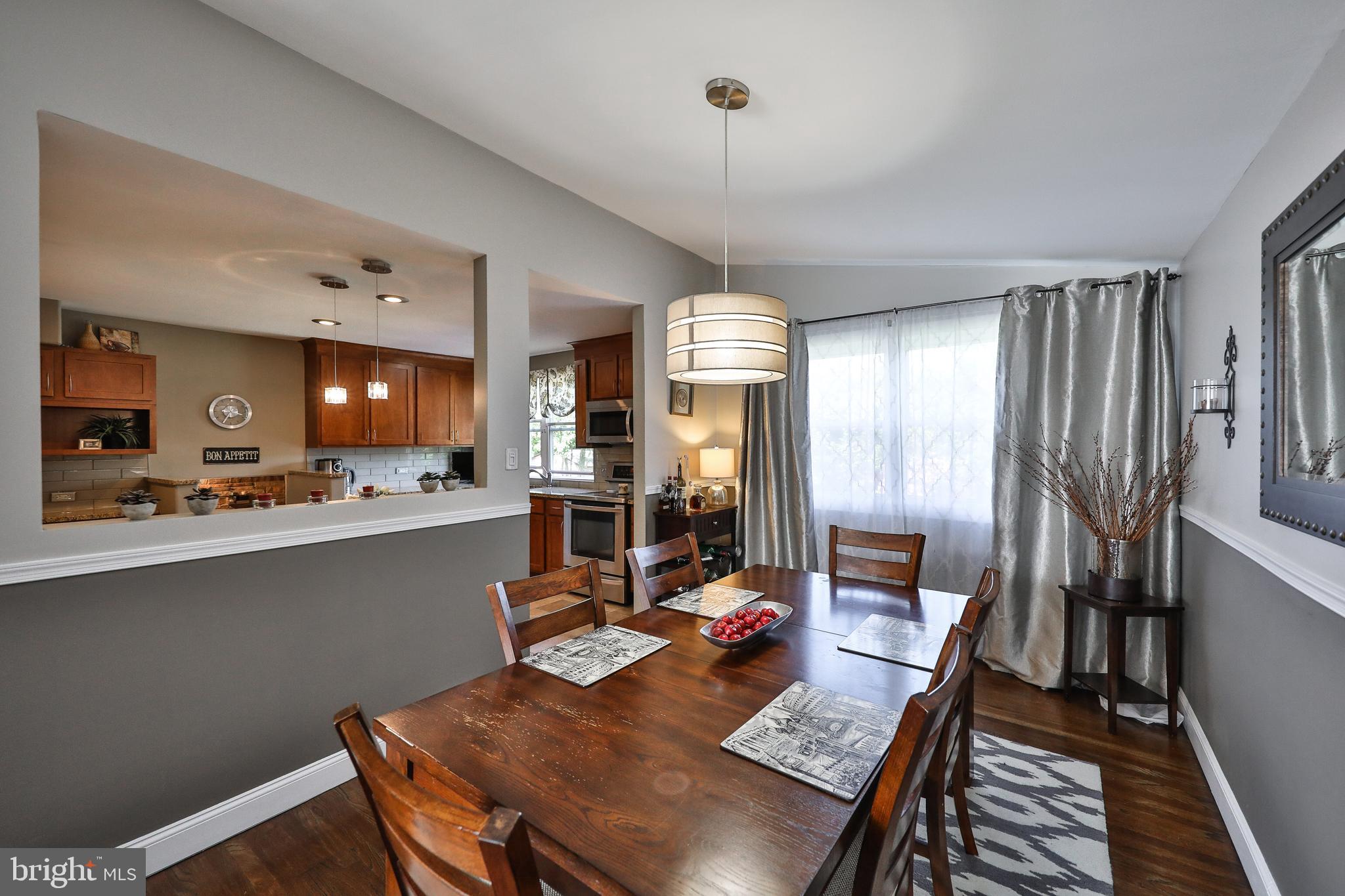 203 Radburn Road Philadelphia, PA 19115 - Photo 10 of 37