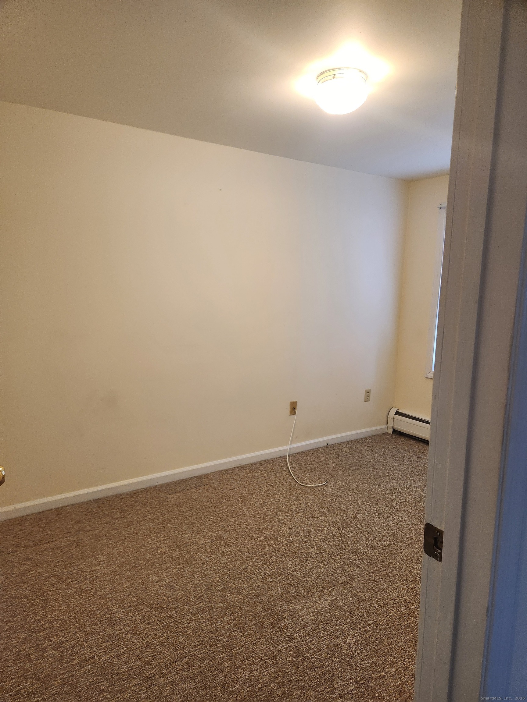 96 Portland Avenue Redding, CT 06896 - Photo 9 of 13