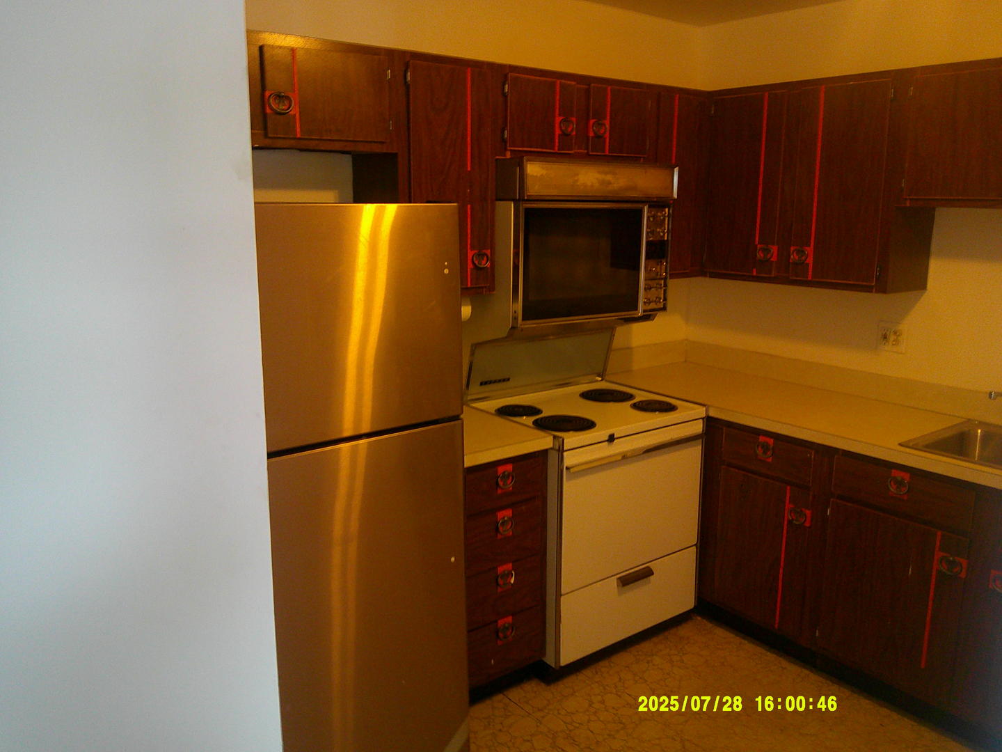 5 East Carriageway Drive, Unit 210 Hazel Crest, IL 60429 - Photo 5 of 6