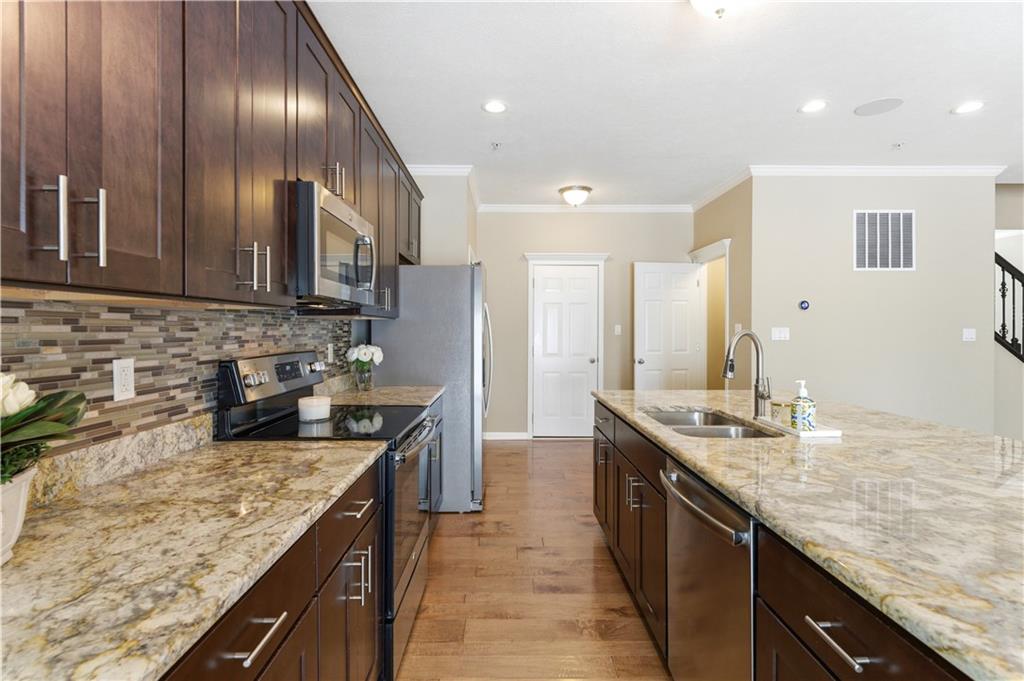 340 Trinity Way Wexford, PA 15090 - Photo 6 of 45