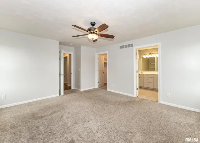 $365,000 | 321 Pin Oak Drive, Geneseo, IL 61254