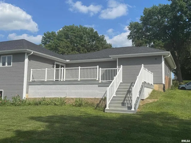 $365,000 | 321 Pin Oak Drive, Geneseo, IL 61254