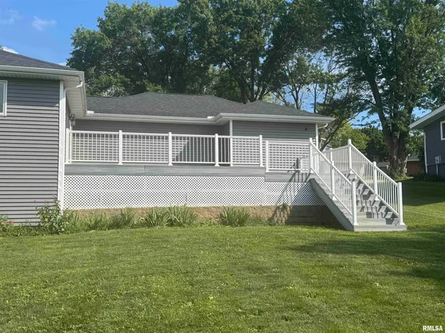 $365,000 | 321 Pin Oak Drive, Geneseo, IL 61254