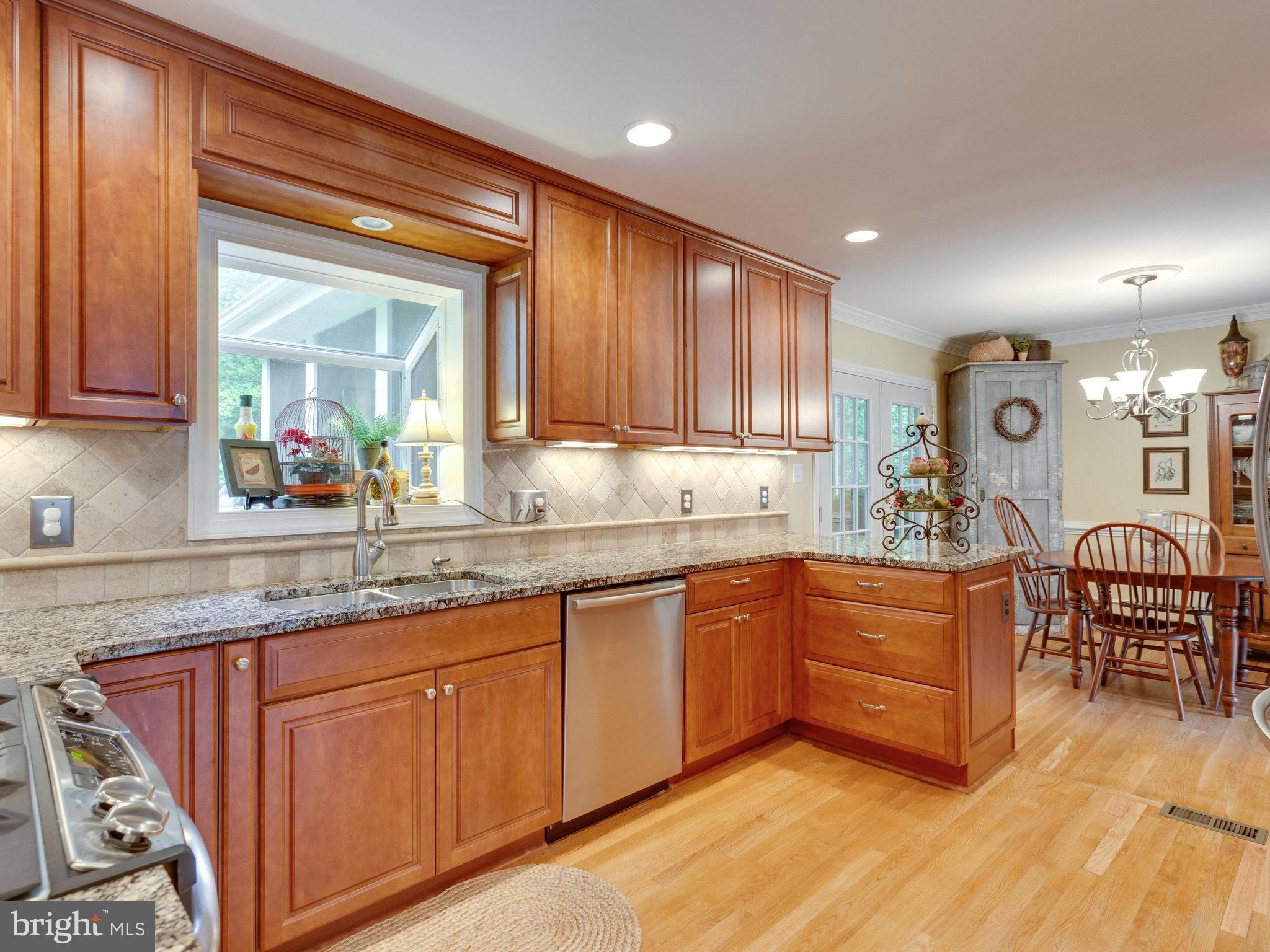 9004 Octavia Court Springfield, VA 22153 - Photo 8 of 30 Kitchen