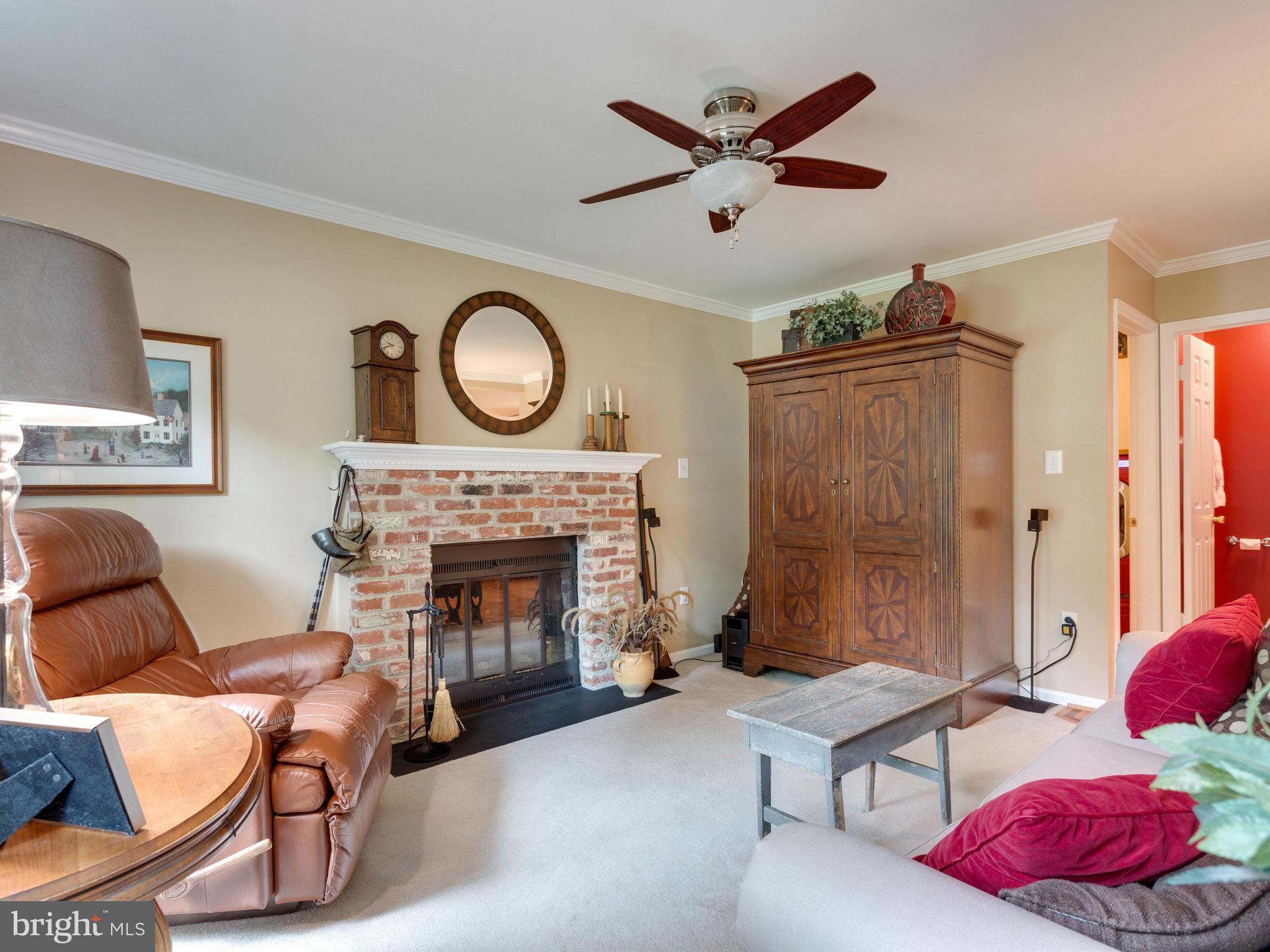 9004 Octavia Court Springfield, VA 22153 - Photo 10 of 30 Family Room