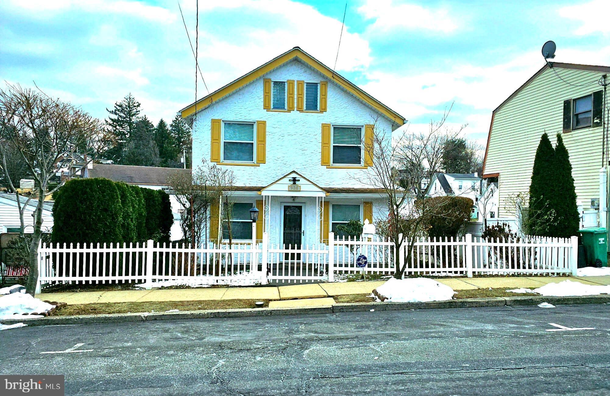 938 Fern Avenue Reading, PA 19607 - Photo 1 of 25