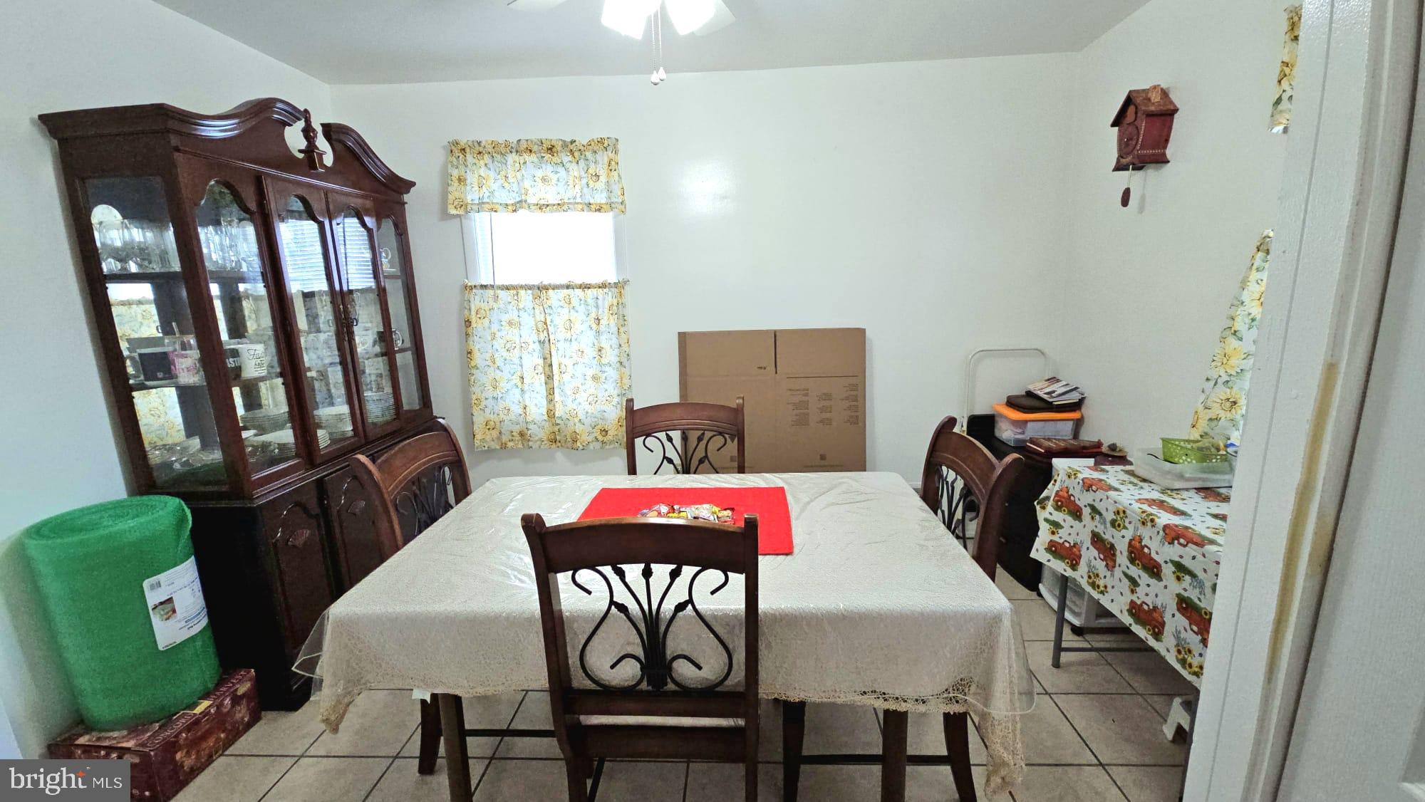 938 Fern Avenue Reading, PA 19607 - Photo 7 of 25