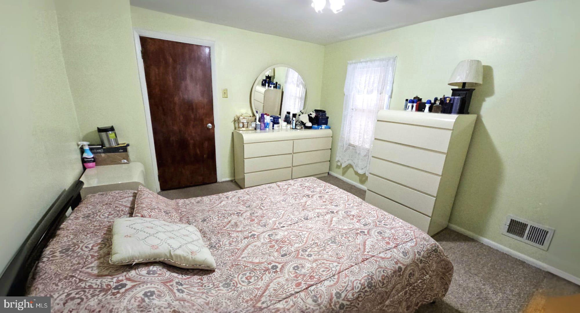 938 Fern Avenue Reading, PA 19607 - Photo 10 of 25
