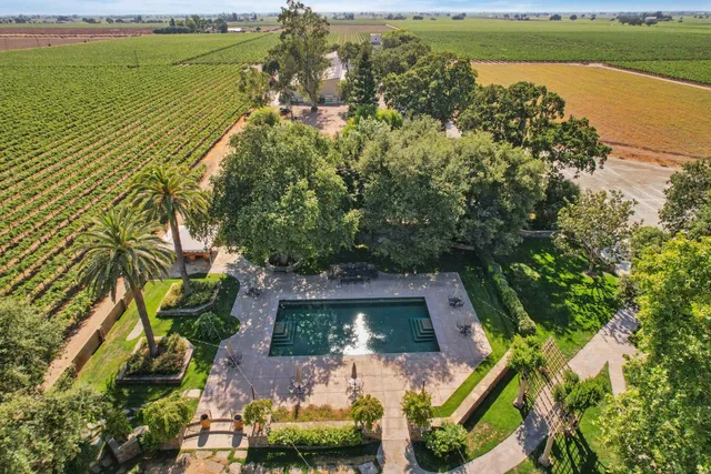 $6,500,000 | 19877 North Davis Road, Lodi, CA 95242