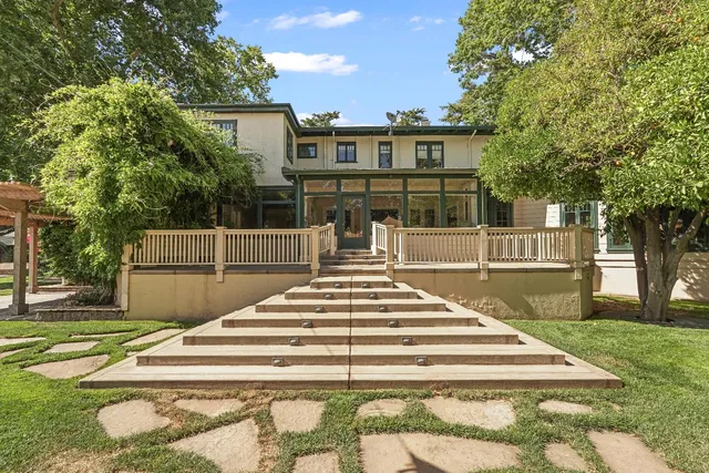 $6,500,000 | 19877 North Davis Road, Lodi, CA 95242