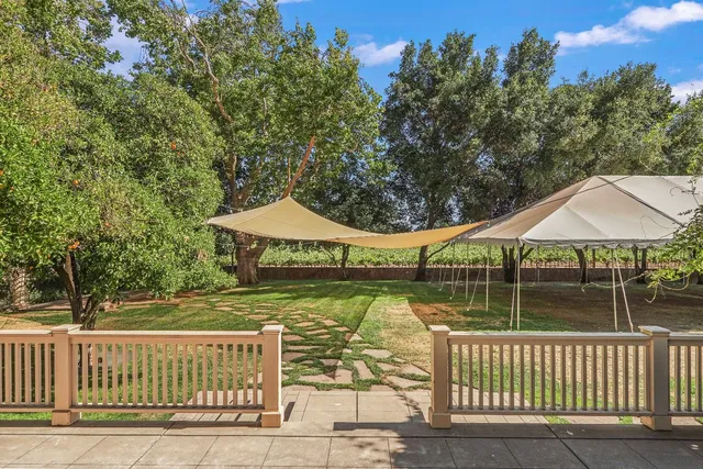 $6,500,000 | 19877 North Davis Road, Lodi, CA 95242