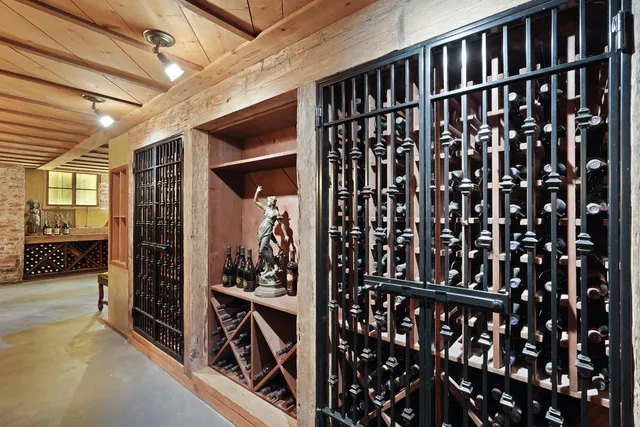 $6,500,000 | 19877 North Davis Road, Lodi, CA 95242