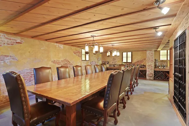 $6,500,000 | 19877 North Davis Road, Lodi, CA 95242