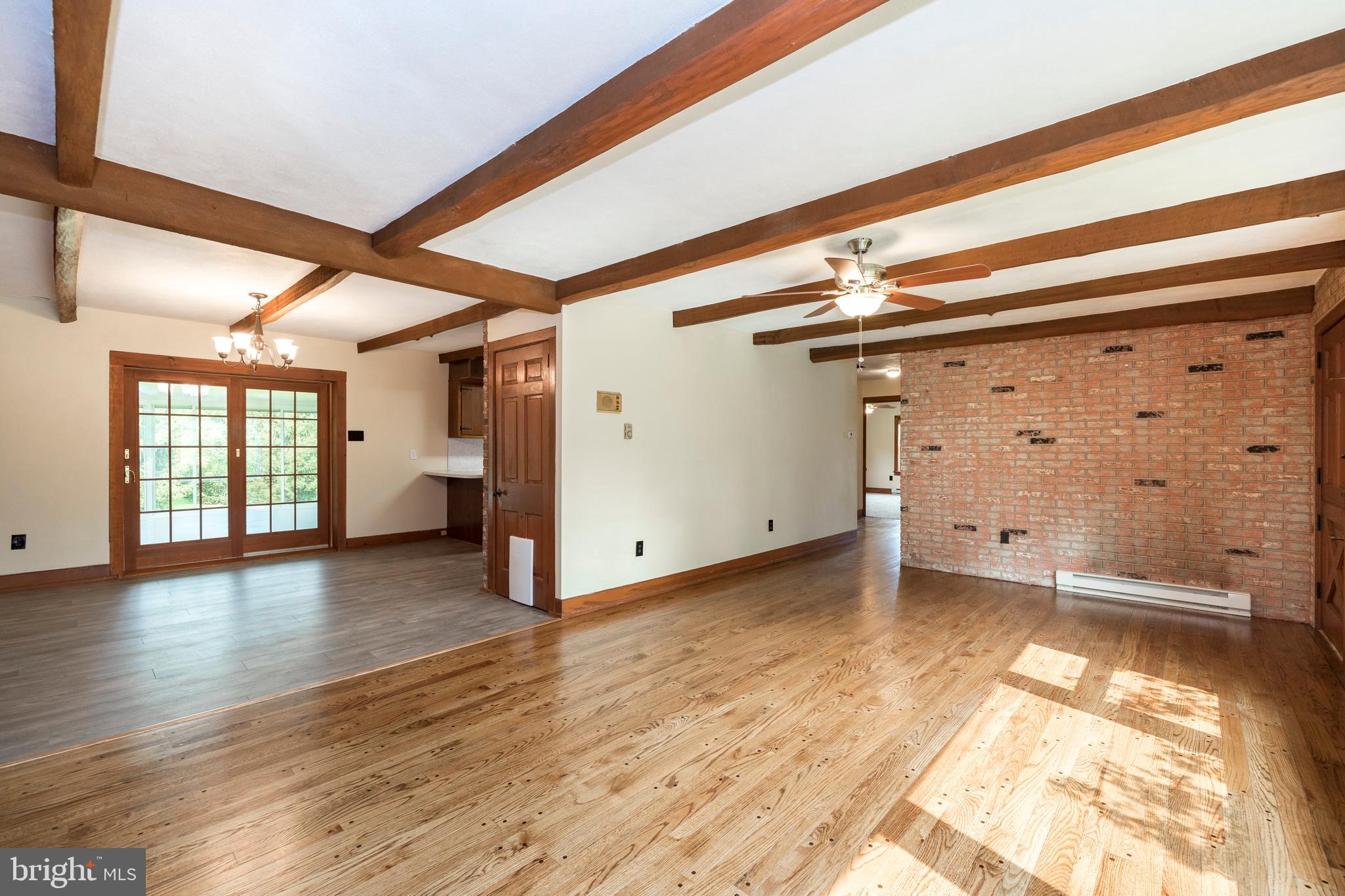 469 Ridge Road Spring City, PA 19475 - Photo 17 of 48 Living Room