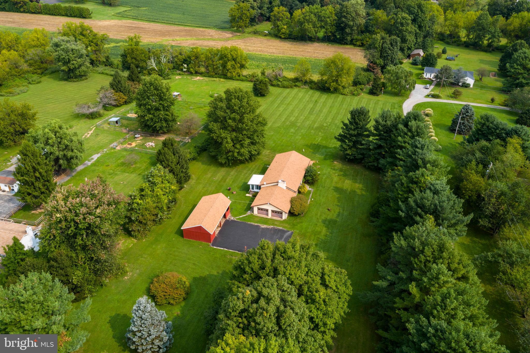 469 Ridge Road Spring City, PA 19475 - Photo 4 of 48
