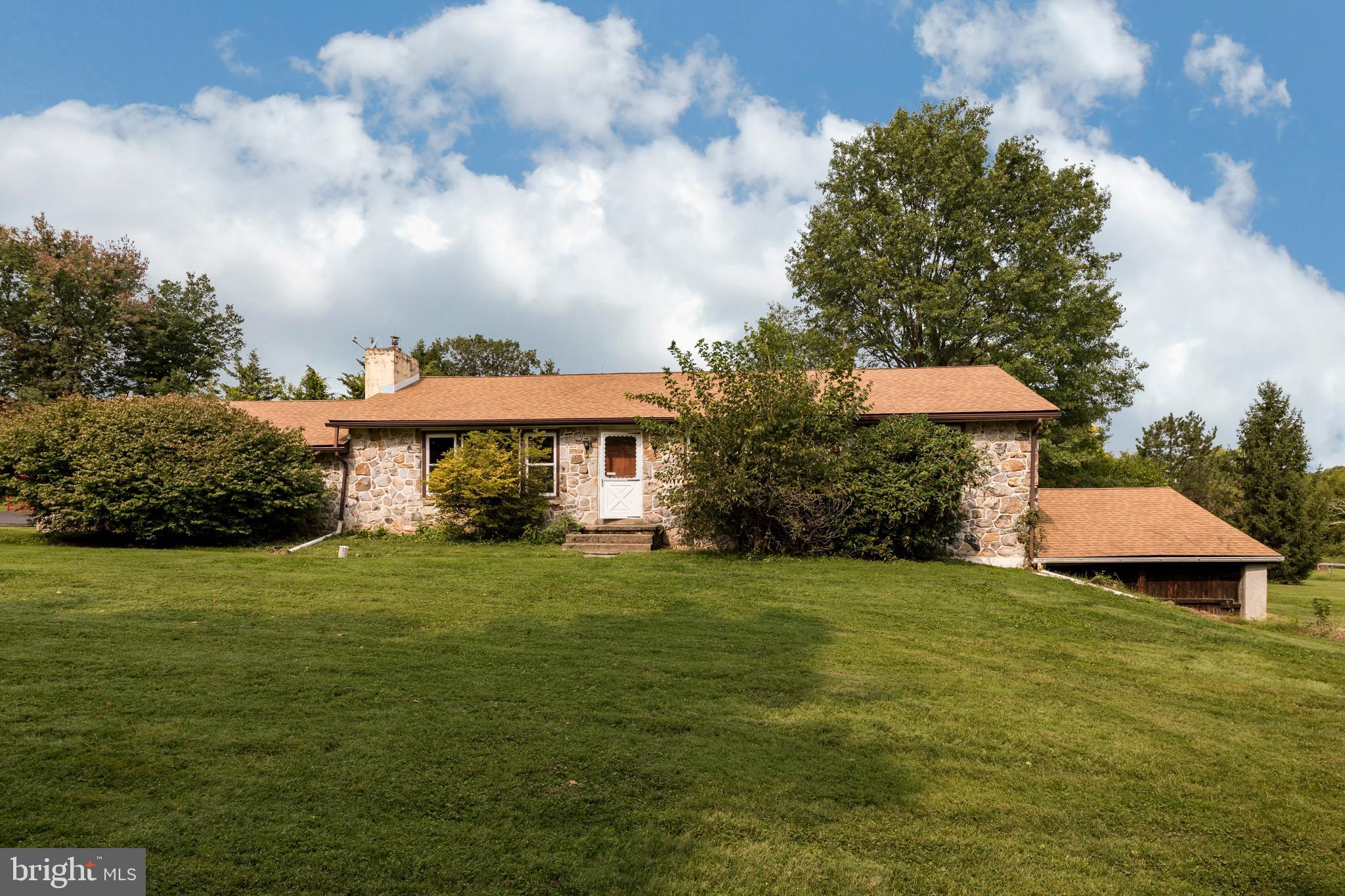 469 Ridge Road Spring City, PA 19475 - Photo 10 of 48 Exterior Front