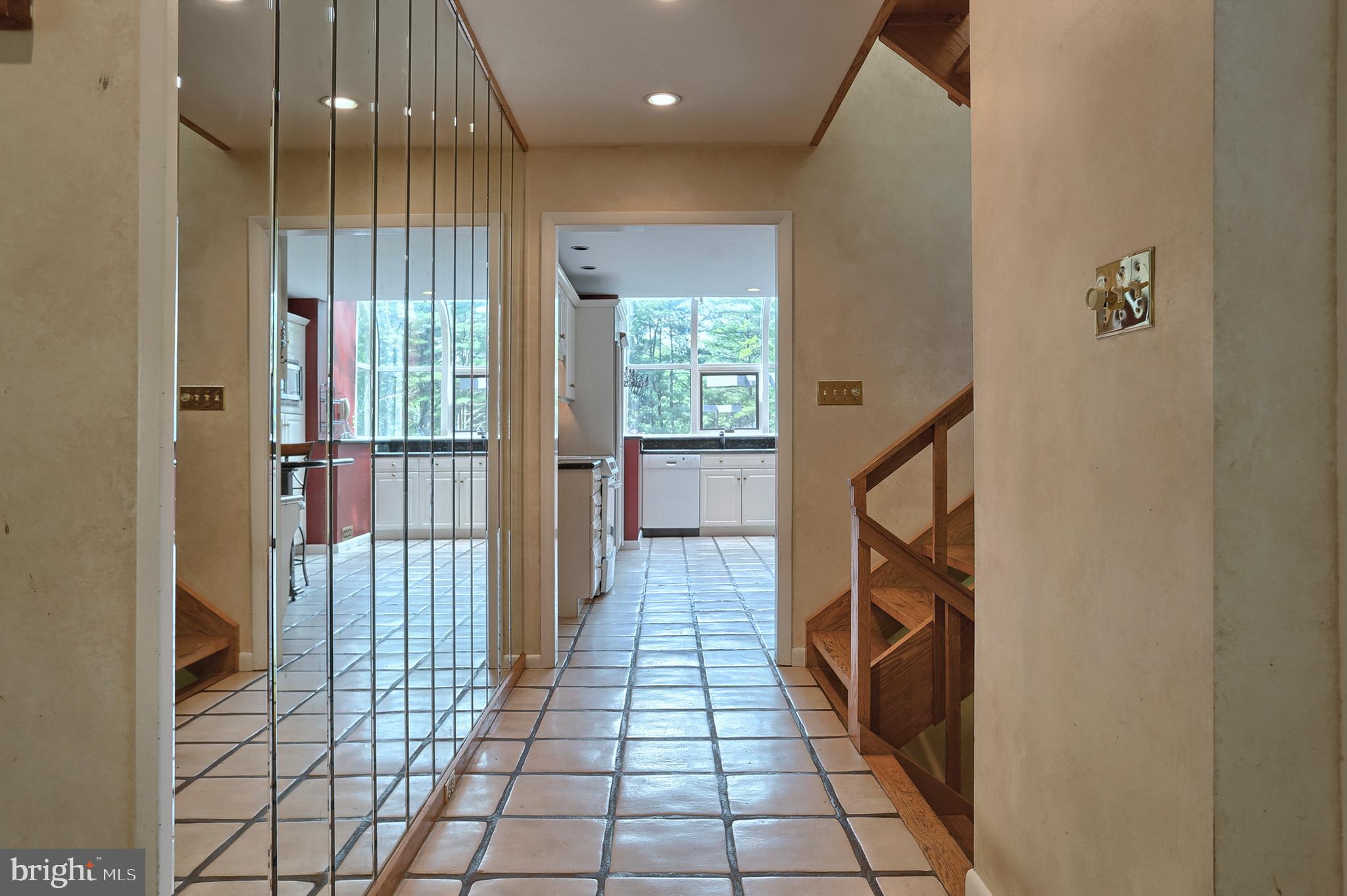 165 Deer Hill Road Reading, PA 19607 - Photo 14 of 76 Gallery Image 14