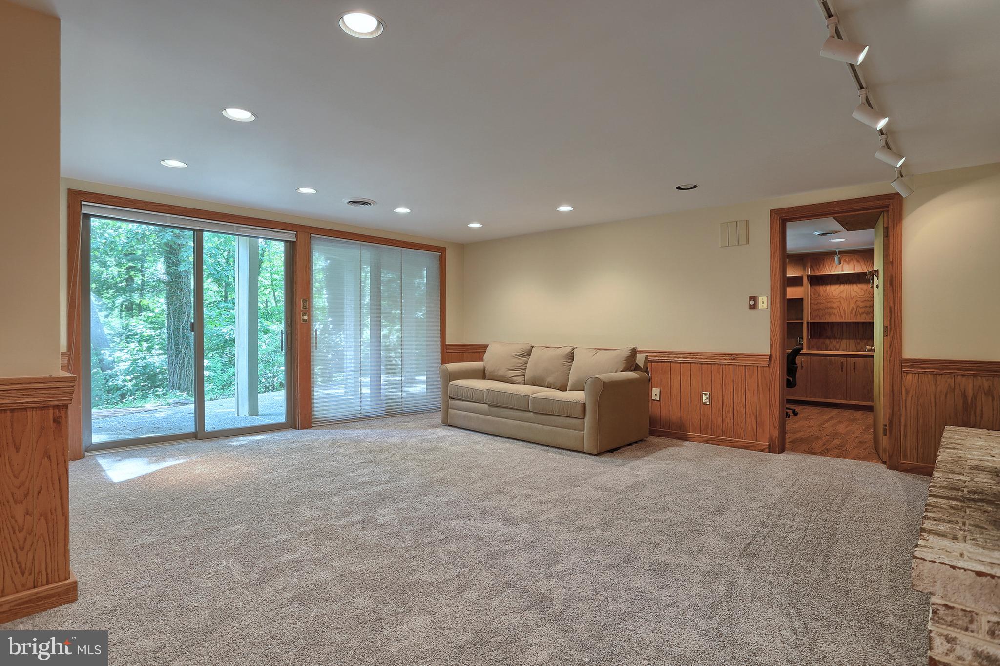 165 Deer Hill Road Reading, PA 19607 - Photo 43 of 76 Gallery Image 43