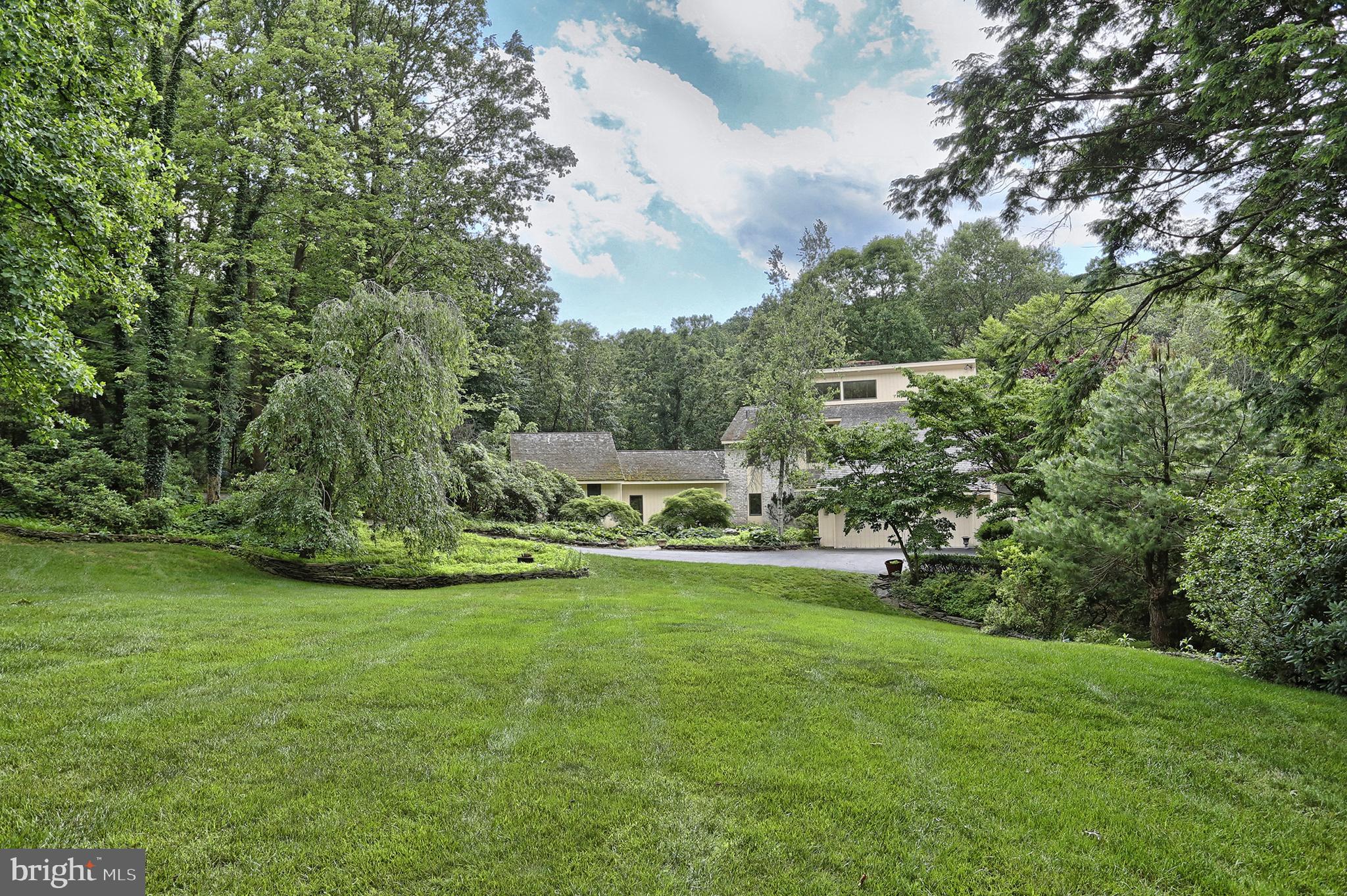 165 Deer Hill Road Reading, PA 19607 - Photo 6 of 76 Gallery Image 6