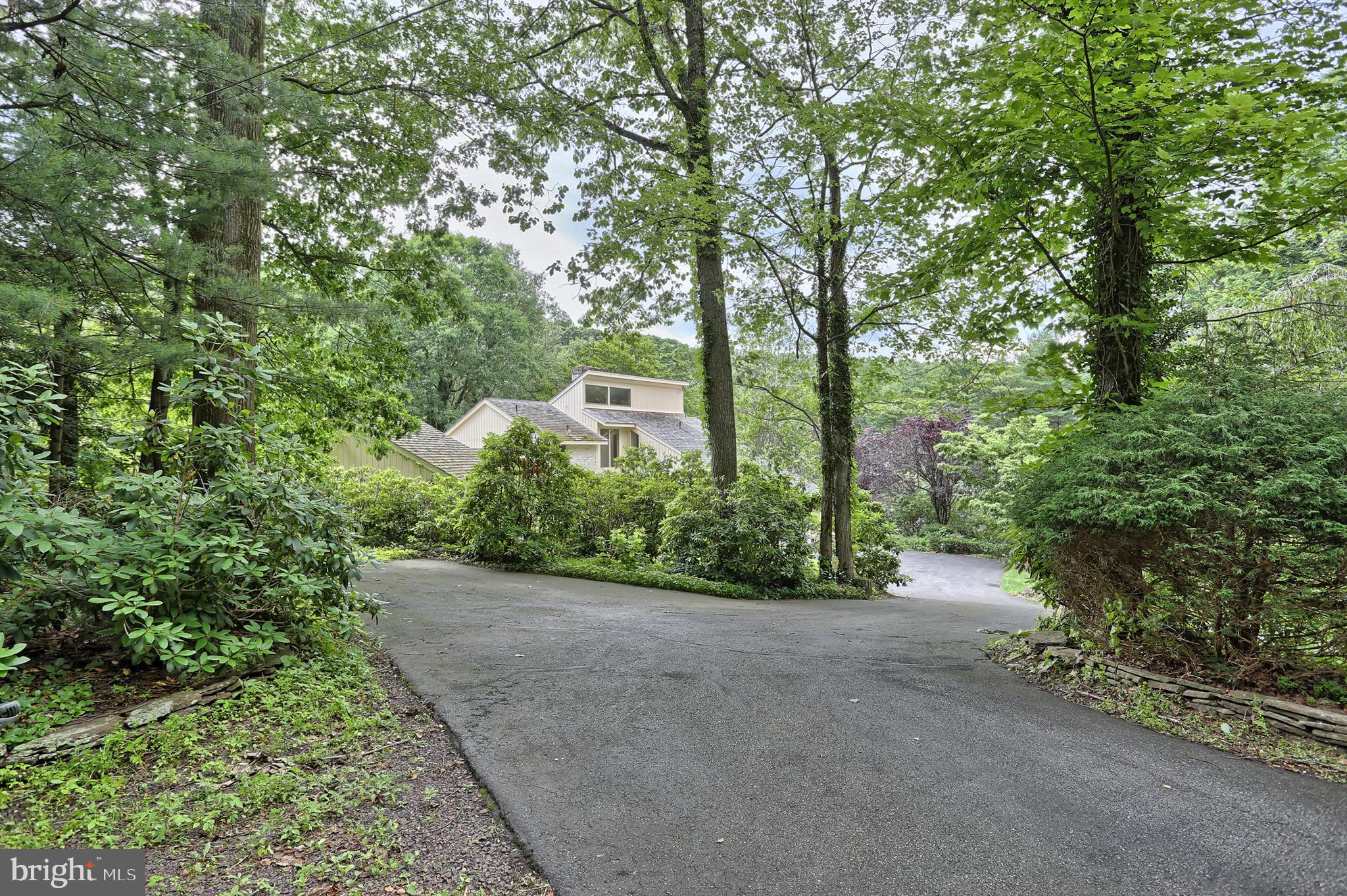165 Deer Hill Road Reading, PA 19607 - Photo 7 of 76 Gallery Image 7
