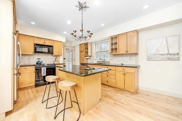$2,195,000 | 59 Cottage Street, Hingham, MA 02043