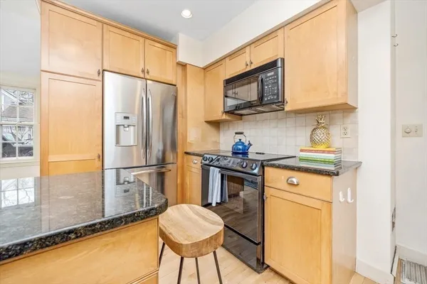 $2,195,000 | 59 Cottage Street, Hingham, MA 02043