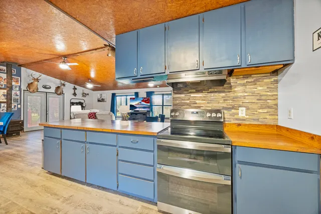 $459,900 | 190 Peaden Bridge Road, Baker, FL 32531